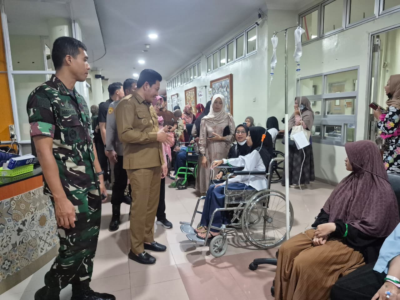 Bupati Sidoarjo Pastikan Tak Ada Yang Meninggal, Santri Korban Dugaan Keracunan Dilayani Maksimal